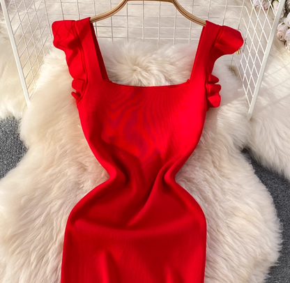 Flying sleeve suspender dress, elegant waist-length knitted hip-wrapped dress R0333