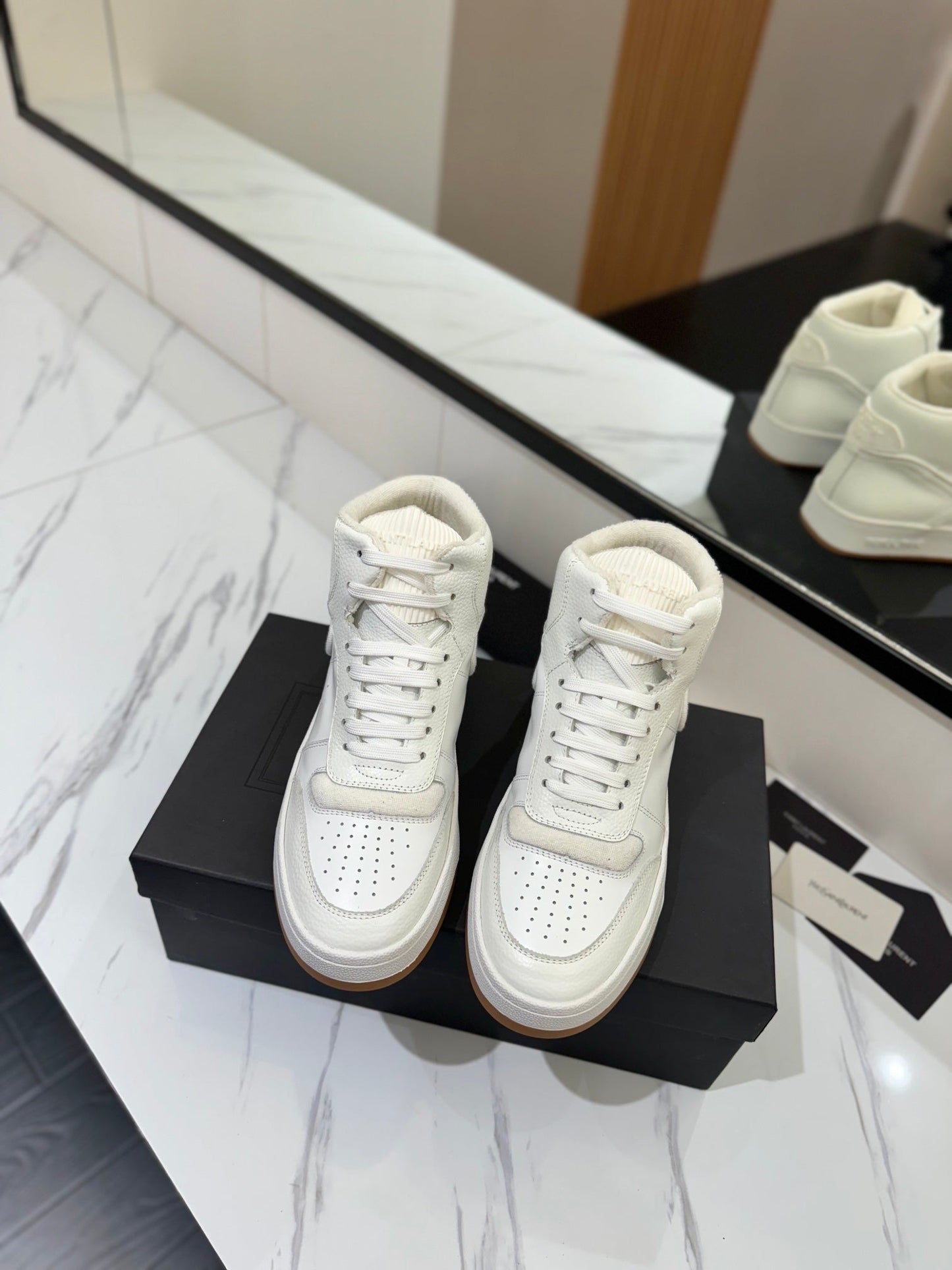 MID-TOP SNEAKERS IN WHITE PERFORATED LAMBSKIN