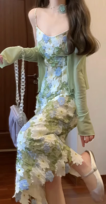 Gentle green floral suspender dress with beautiful temperament waist long skirt R0654