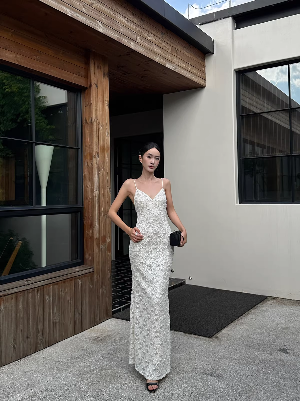 Pretty Spaghetti Straps V Neck Off White Lace Sequin Mermaid Long Evening Dress Formal Wedding Guest Dress D2125