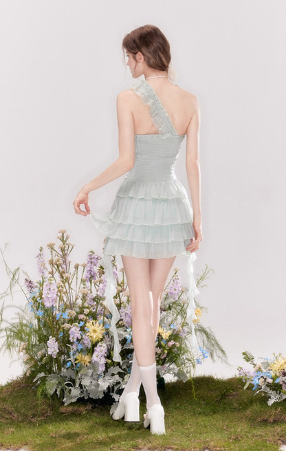 French ruffled one-shoulder dress atmosphere cake skirt R4536