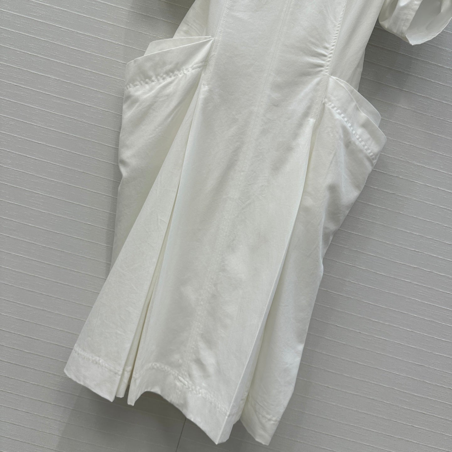 BV V-neck  Rolled-Up Sleeve Dress in White Tencel