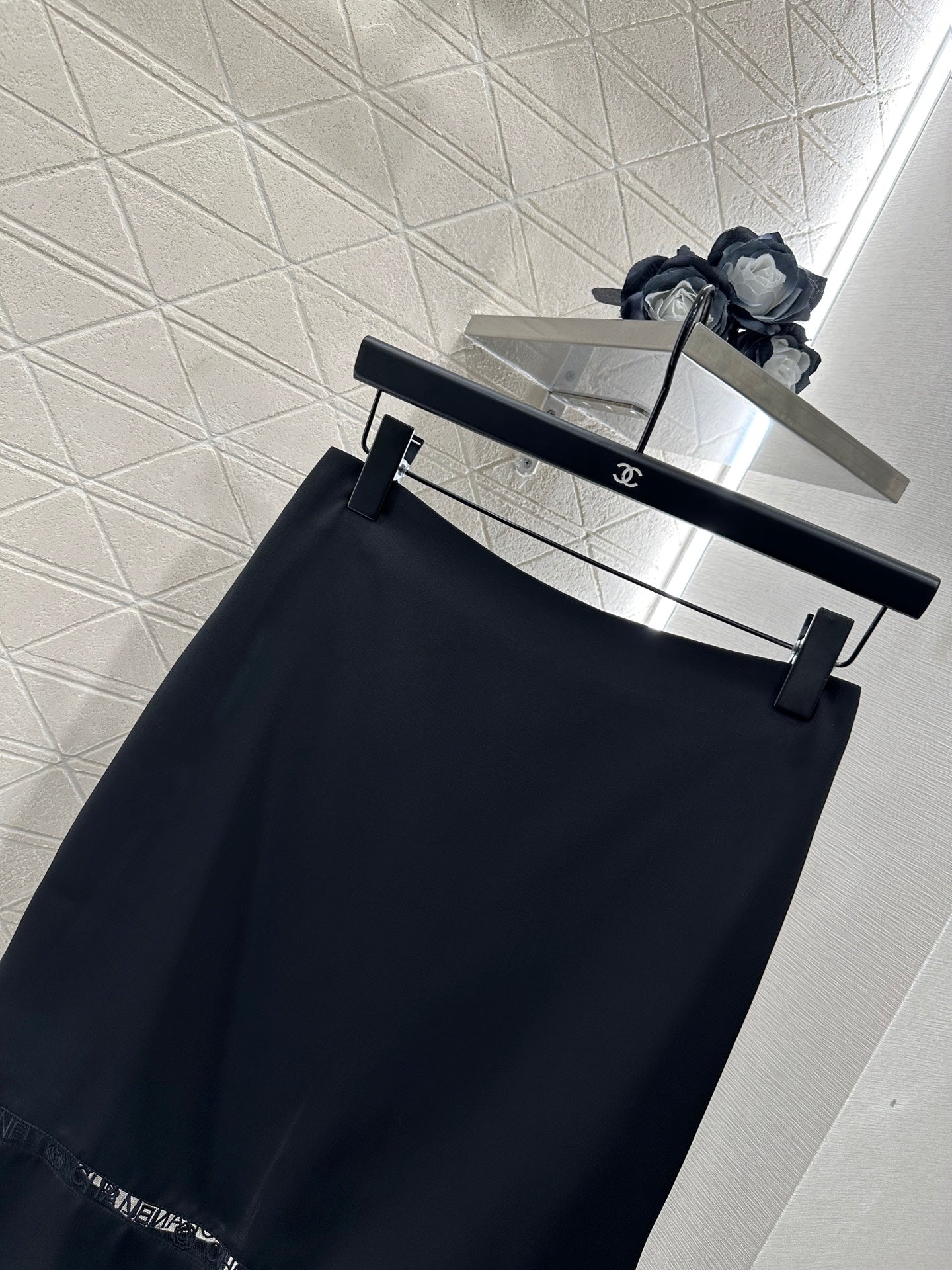 CHANEL EMBROIDERED SKIRT STYLE 284