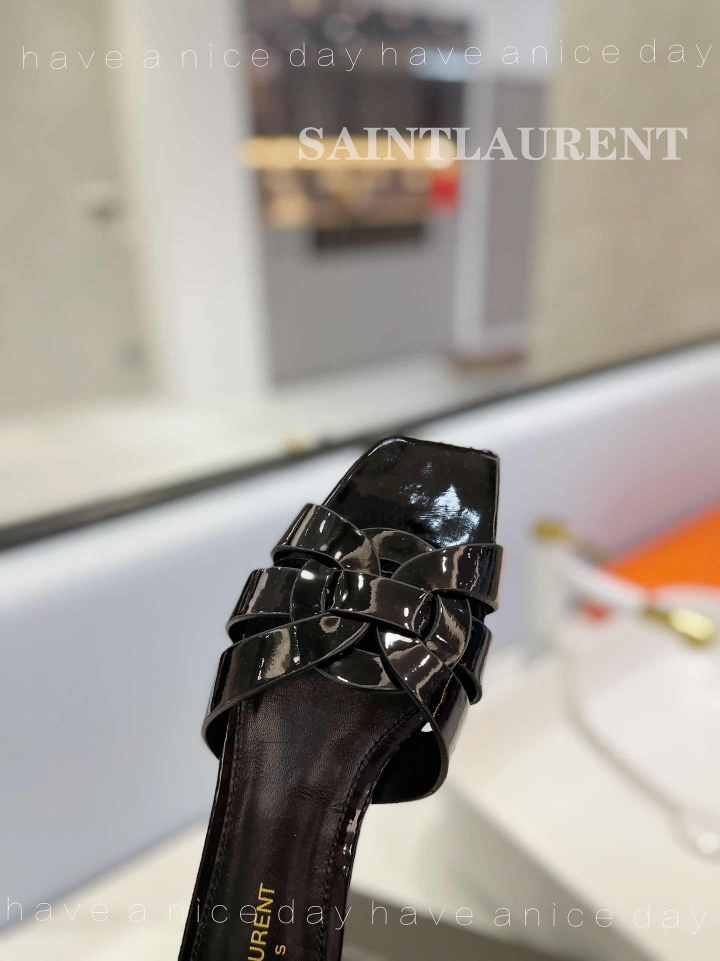 SL TRIBUTE SLIPPERS GLOSSY BLACK CALFSKIN