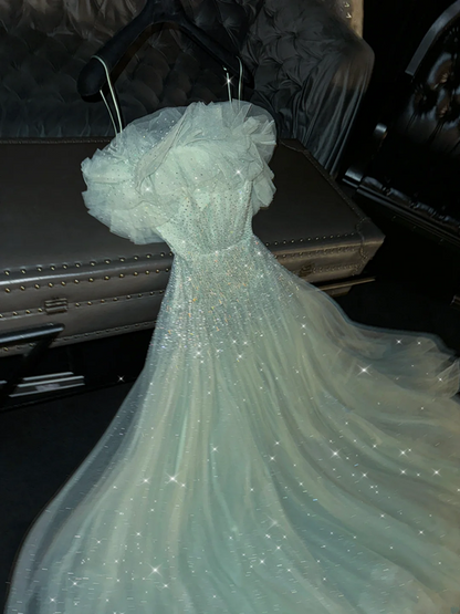 Light green halter-neck, fitted waist, full skirt, long ball gown R8770