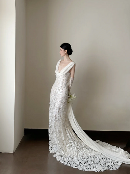 White V-neck, waist-cinched, slim-fit, lace cutout, long elegant prom dress, wedding dress R7960