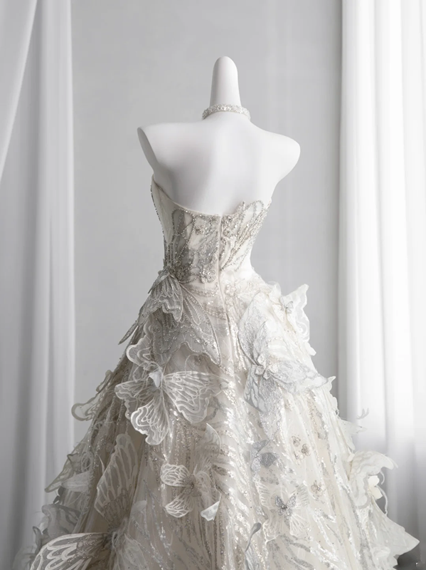 Ivory white strapless fitted waist butterfly-shaped full skirt ball gown, bridal dress R8429