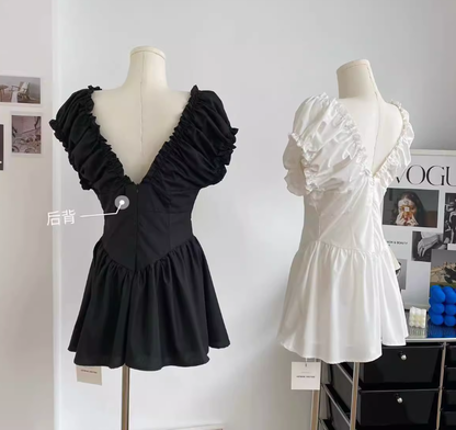 Tea break French pleated dress 2025 new waist slim Hepburn style little black dress R0152