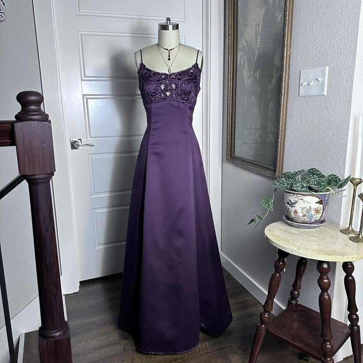 Elegant Purple Spaghetti Straps Satin Long Wedding Guest Dress Formal Birthday Party Gown