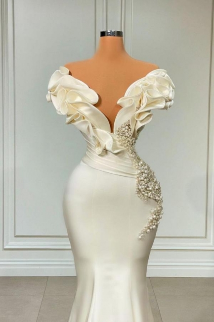 Generous White Long Pearl Ruffle Wedding Dresses Y1747