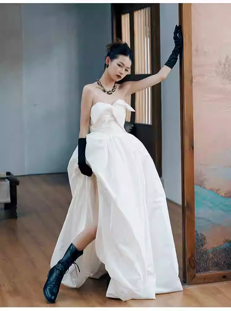 Vintage Ball Gown White Satin Wedding Dresses C121