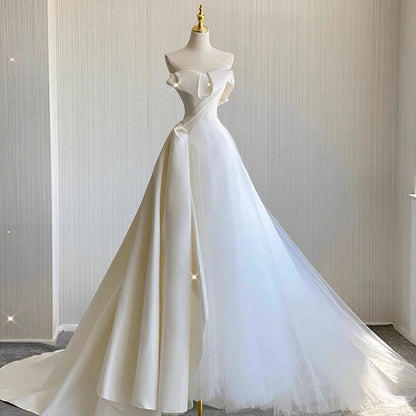 Chic Ball Gown Sweetheart Satin Long White Wedding Dresses C1682