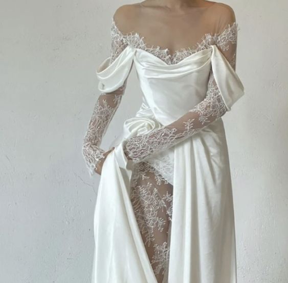 Off Shoulder Lace Wedding Gowns Big Size Custom Made A Line Long Sleeves Ruched Satin High Slit Bridal Dress C304