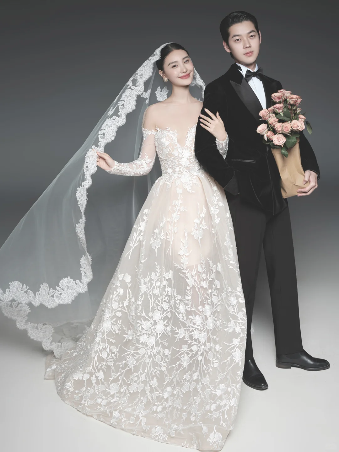Vintage Ball Gown  Off The Shoulder Satin Lace Backless Long Sleeves With Veil Long Wedding Dresses C4002