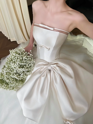Unique Ball Gown Strqpless Satin Tulle  Long Wedding Dresses C4019