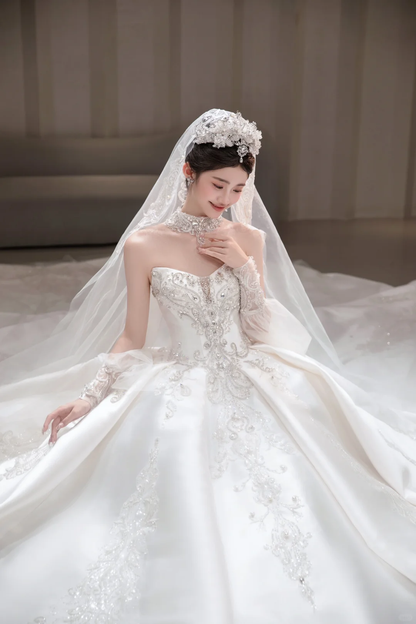 Dreamy Ball Gown Strapless Satin Applique With Veil Long Wedding Dresses C4037