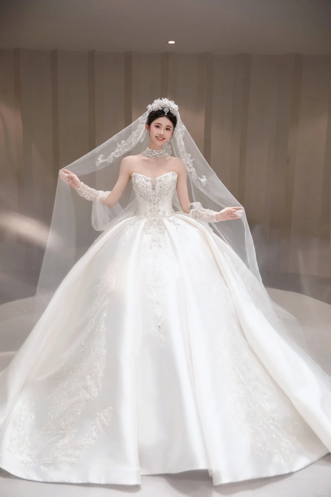 Dreamy Ball Gown Strapless Satin Applique With Veil Long Wedding Dresses C4037