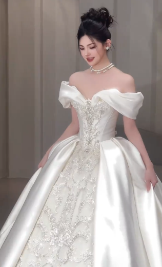 Stunning Ball Gown Off The Shoulder Satin Lace Beaded Long Wedding Dresses C4067