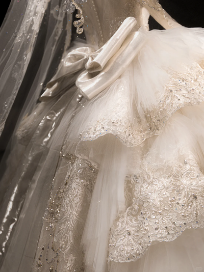Luxurious Ball Gown Tulle Lace Sequin Beaded Long Sleeves With Veil Long Wedding Dresses C4102