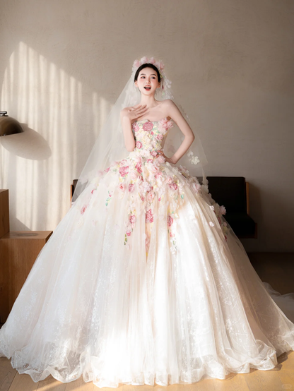 Dreamy Ball Gown Strapless Tulle Applique With Veil Long Wedding Dresses C4118