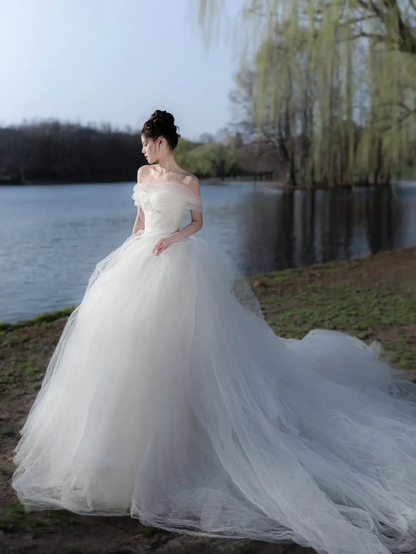 Elegant Ball Gown Off The Shoulder Tulle Long Wedding Dresses C4127