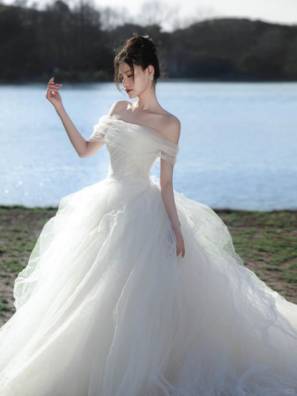Elegant Ball Gown Off The Shoulder Tulle Long Wedding Dresses C4127
