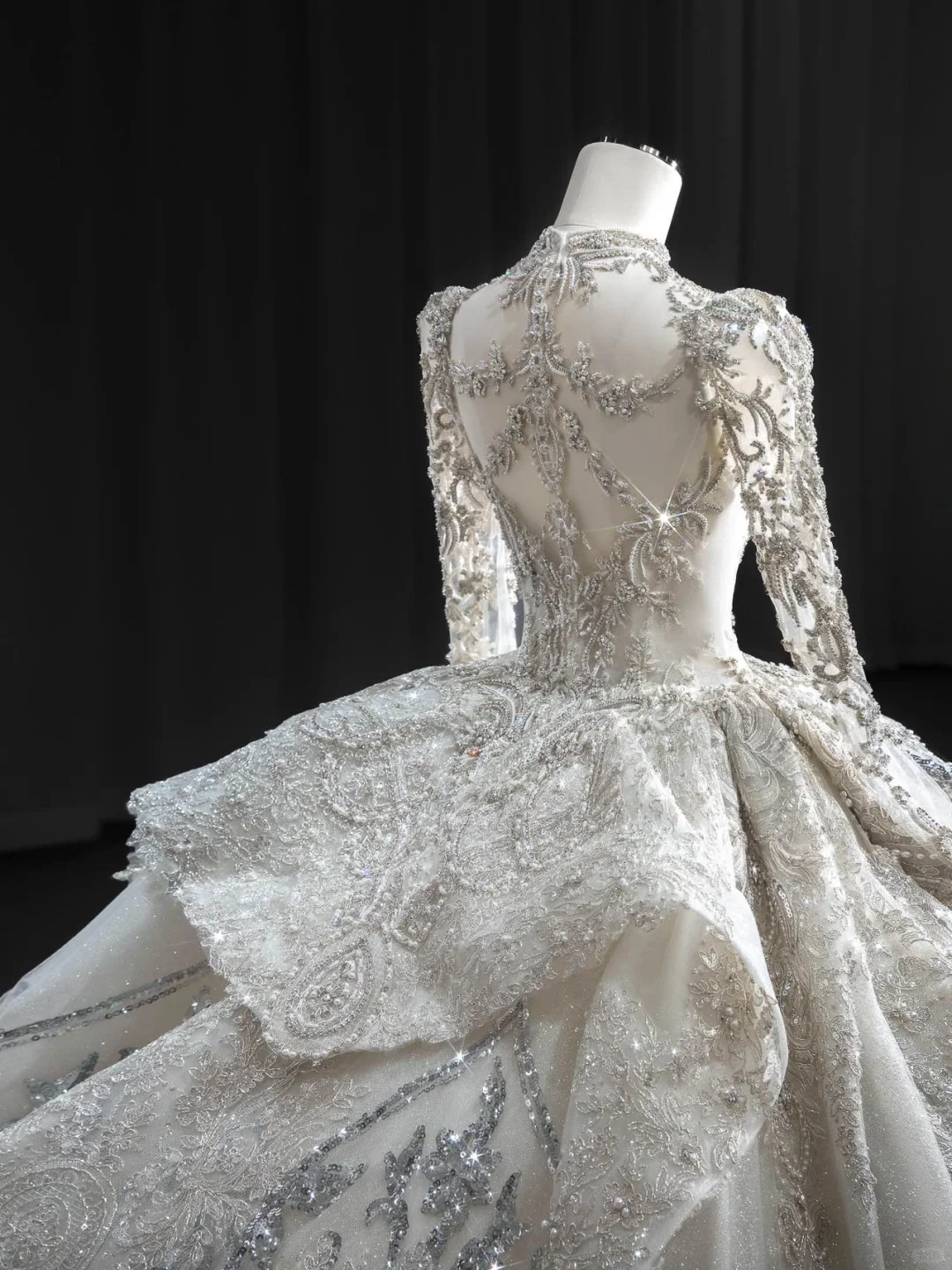 Timeless Ball Gown Tulle Lace Sequin Beaded Long Sleeves Long Wedding Dresses C4131