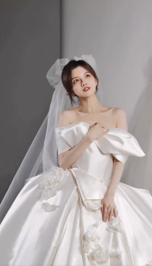 Elegant Ball Gown Off The Shoulder Satin Applique Long Wedding Dresses C4132