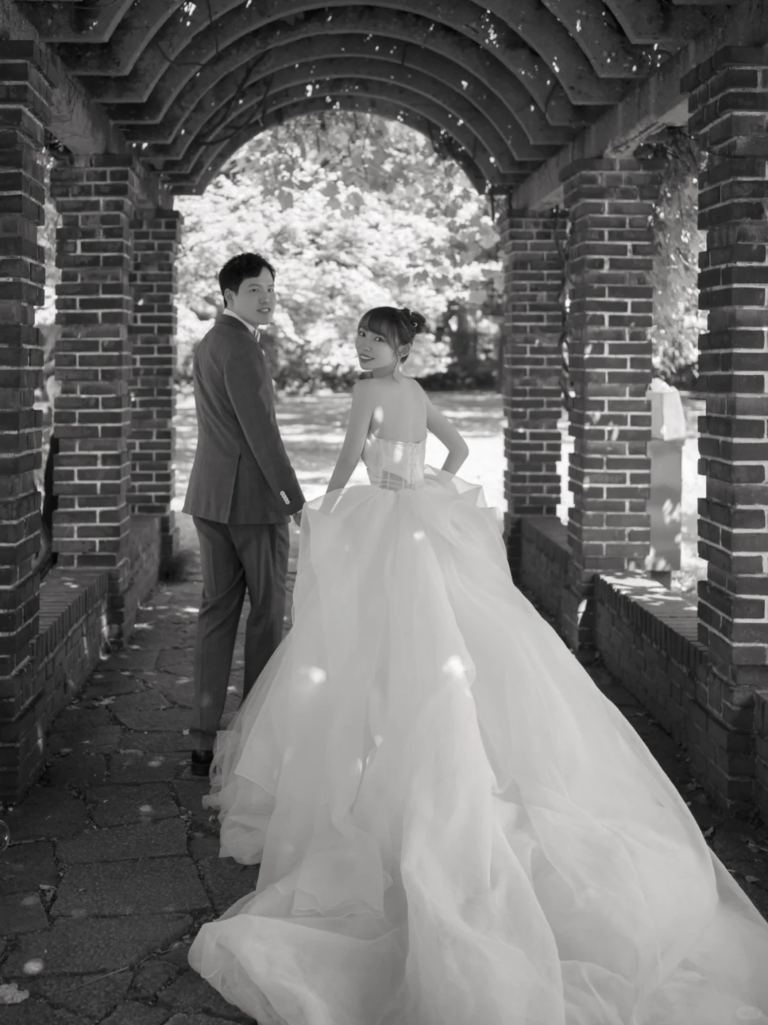 Elegant Ball Gown Strapless Satin  Long Wedding Dresses C4219