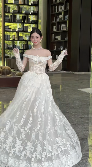 French Tender Ball Gown Off The Shoulder Tulle Lace With Sleeves Long Wedding Dresses C4440