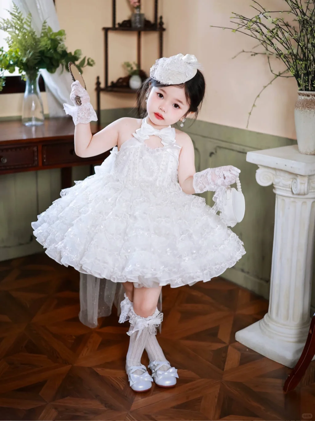 Cute Ball Gown Halter Tulle Flower Girl Dress C6099
