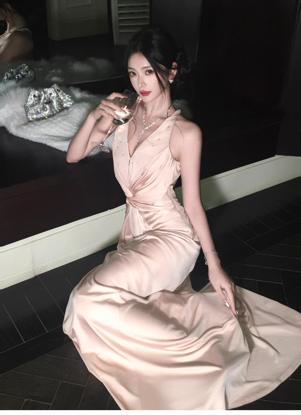 Classy Coral Powder Halter V Neck Satin Beaded Mermaid Long Party Dress Backless Evening Gown