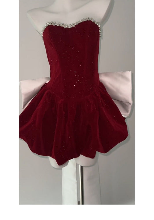 Cute Ball Gown Sweetheart Burgundy Velvet Mini Short Formal 8th Grade Homecoming Dresses Summer Middle School Hoco Dress Homecoming Outfits DH1055