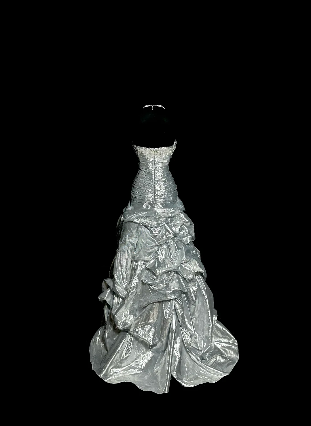 Elegant Ball Gown Sweetheart Silver Satin Long Prom Dresses Party Dress 18th Birthday Outfits Graduation Dresses DH2650