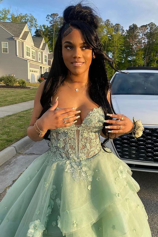 Fairytale Green Spaghetti Strap Quinceanera Dress Tulle Appliques Ball Gowns Sweet 16 Dress DH2691