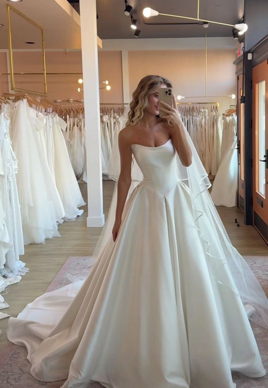 Classy Elegant Wedding Dress Ball Gown Strapless Satin White Wedding Dresses Bridal Gowns DH729