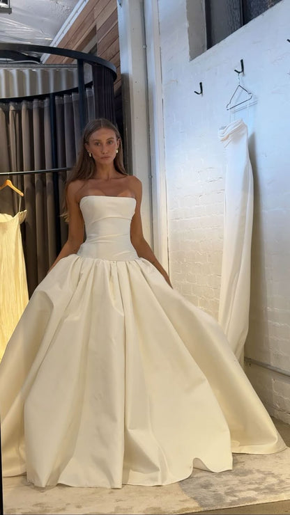 Classy Elegant Wedding Dress Ball Gown Strapless Satin Long Wedding Dresses Bridal Gowns DH735