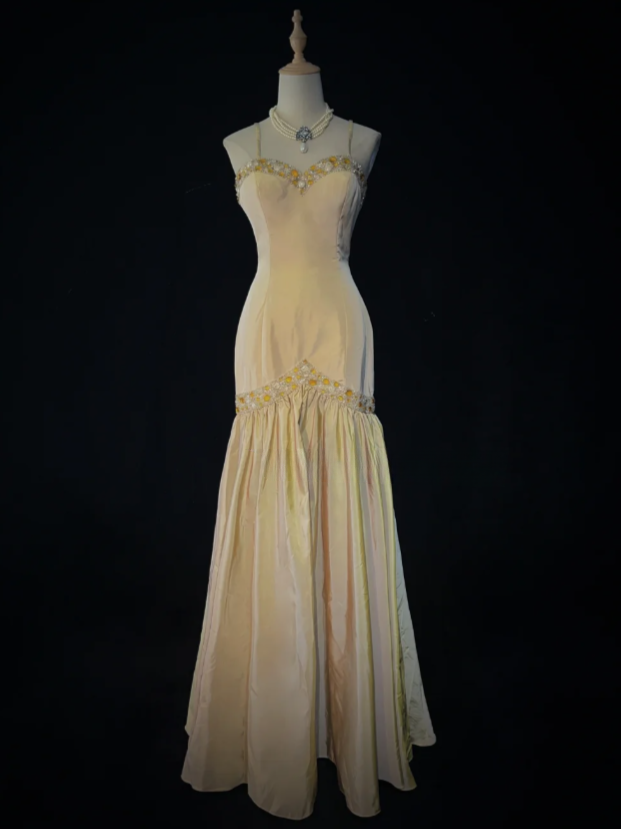 Cute Spaghetti Straps Sheath Long Prom Dresses Satin Beaded Yellow Birthday Dresses Sleeveless Evening Dresses DP04101