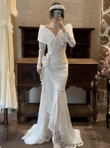 Glam Off-shoulder Mermaid Long Wedding Dresses Lace Appliques White Bridal Gowns Long Sleeveless Bridal Dresses DP04211