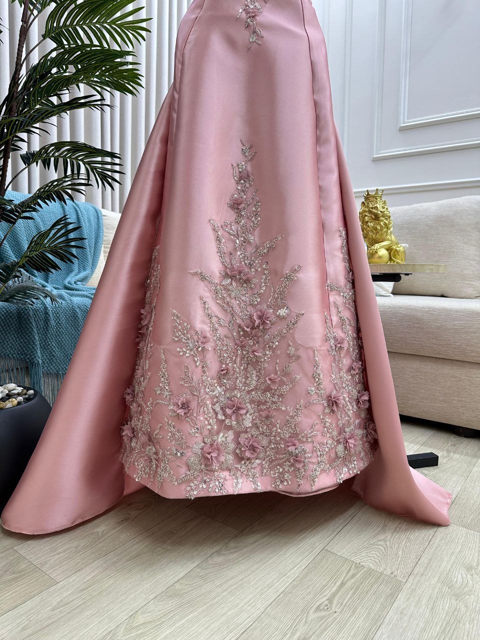 Elegant A-line Pink Long Prom Dresses Appliques Satin Strapless Birthday Dresses Beaded  Sleevless Evening Dresses DP04431