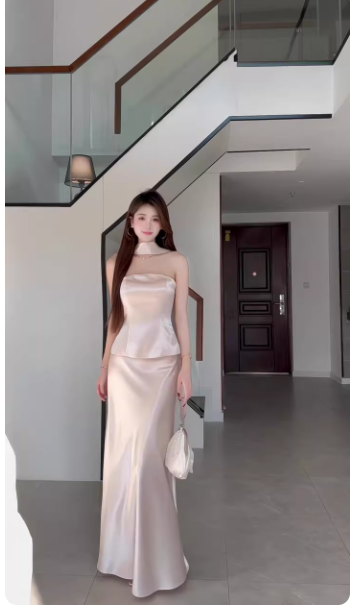 Chic Champagne Sheath Long Prom Dresses Satin Strapless Bridesmaid Dresses DP04529