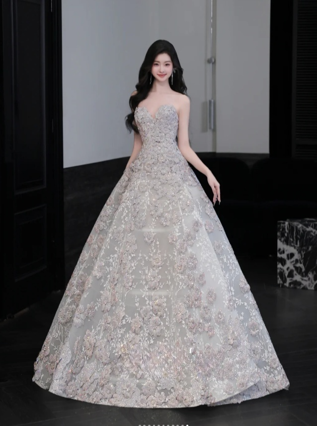 Elegant A-Line Evening Dresses Tulle  Strapless Long Prom Dresses Beaded Appliques Sleeveless Brithday Dresses  DP04581
