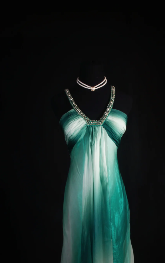 Chic Sheath Evening Dresses Chiffon Green Long Prom Dresses V-neck Brithday Dresses  DP04590