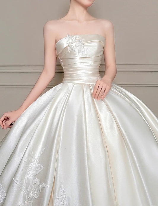 Gorgeous A-Line White Long Wedding Dress Satin Applique Bridal Dress Sleeveless Bridal Gown DP04869