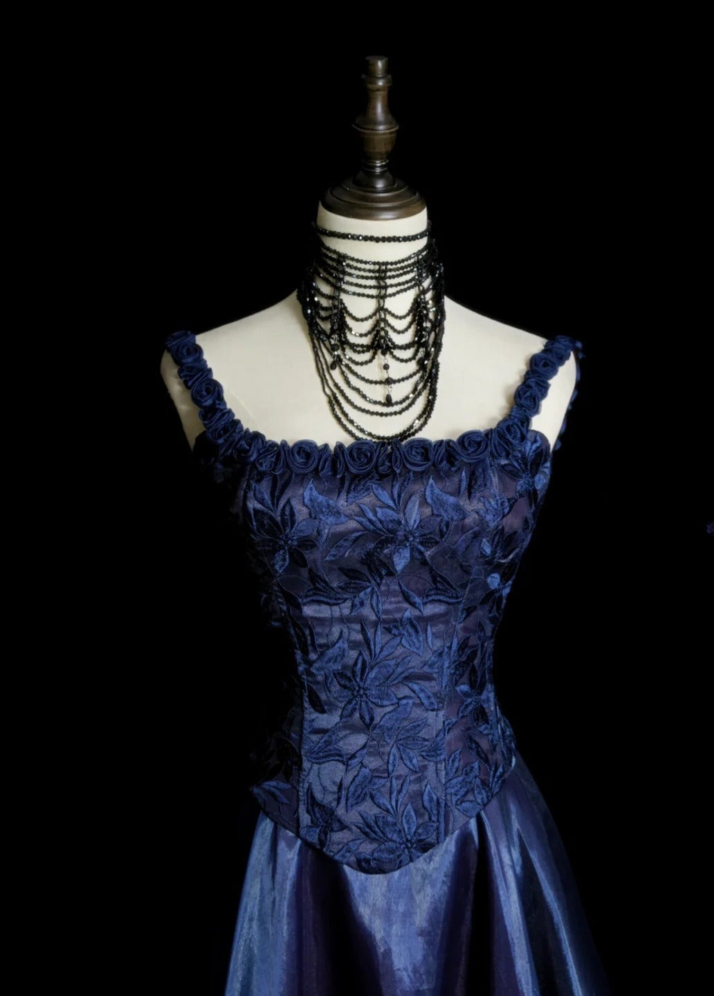 Elegant Navy Blue Long Prom Dresses Satin Appliques Spaghetti Straps A-Line Evening Dress Sleeveless Birthday Dress DP04922