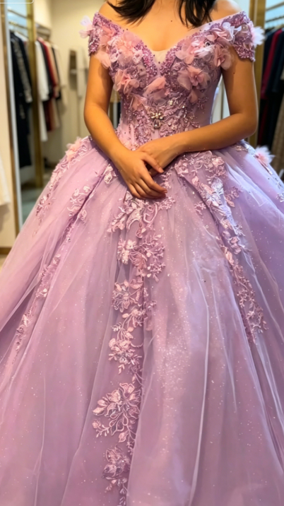 Gorgeous Pink Quinceanera Dress Off-shoulder Ball Gown Tulle Appliques Sweet 16 Dress Sleeveless Birthday Dress DP05402