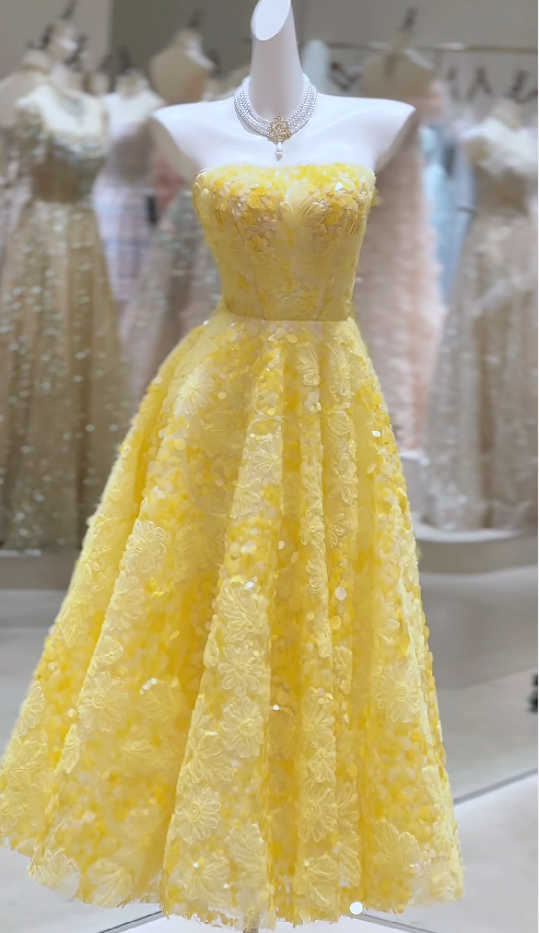 Chic Strapless Birthday Dress A-Line Tulle Long Evening Dress Yellow Prom Dress DP05594