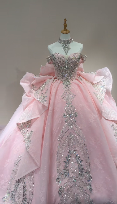 Gorgeous Off-shoulder Ball Gown Quinceanera Dress Tulle beaded Pink Sweet 16 Dress DP05708