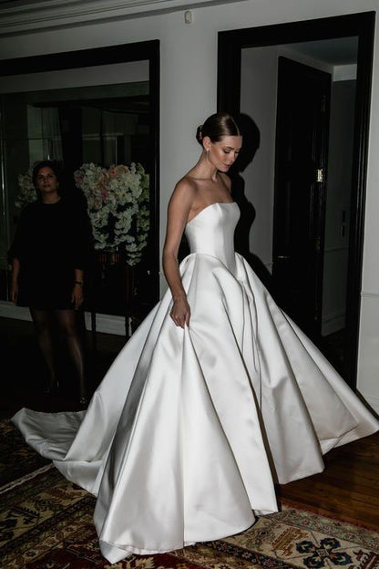 Ethereal Wedding Dress Ball Gown Strapless Satin White Wedding Dresses Corset Bridal Gowns DP1195