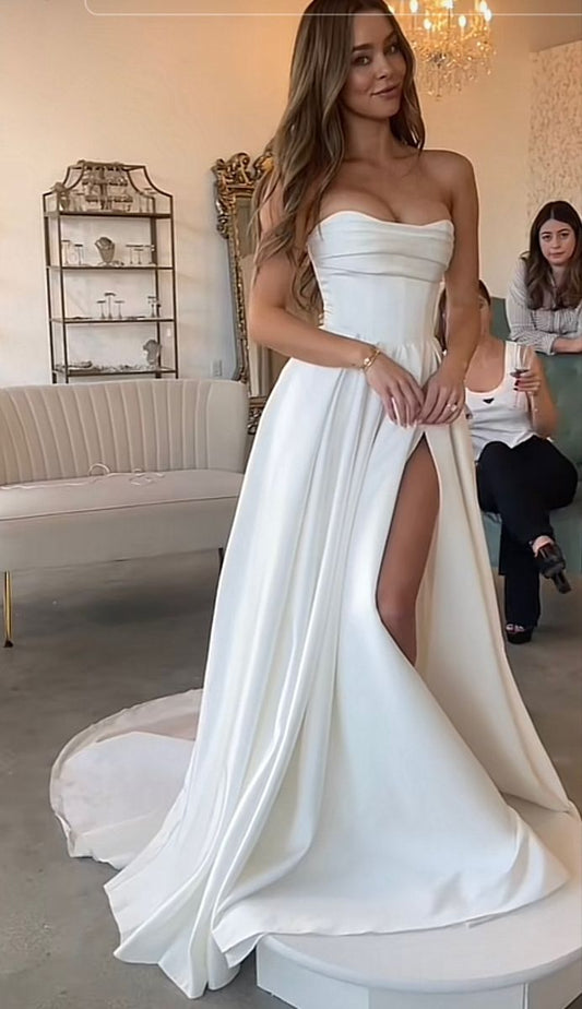 Classic Bridal Gown A Line Sweetheart Satin White Wedding Dresses Minimalist Bridal Gowns DP1199